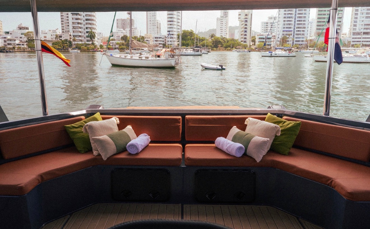 CATAMARAN | 40 PERSONAS