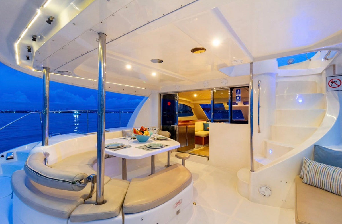 CATAMARAN | 35 PERSONAS