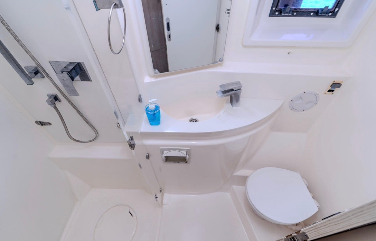 CATAMARAN | 25 PERSONAS