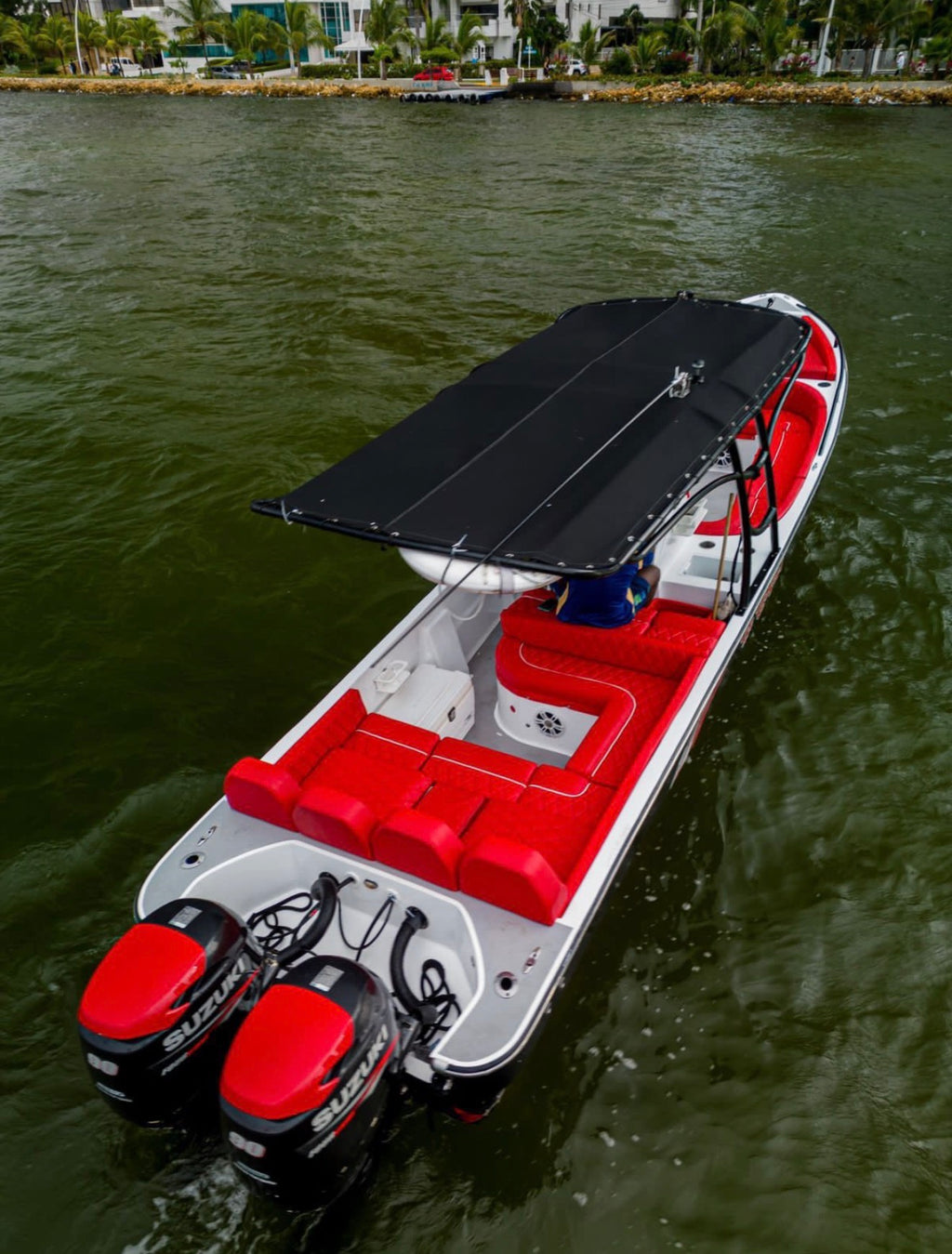 BOTE 28FT - 8PAX (FESTIVAL)