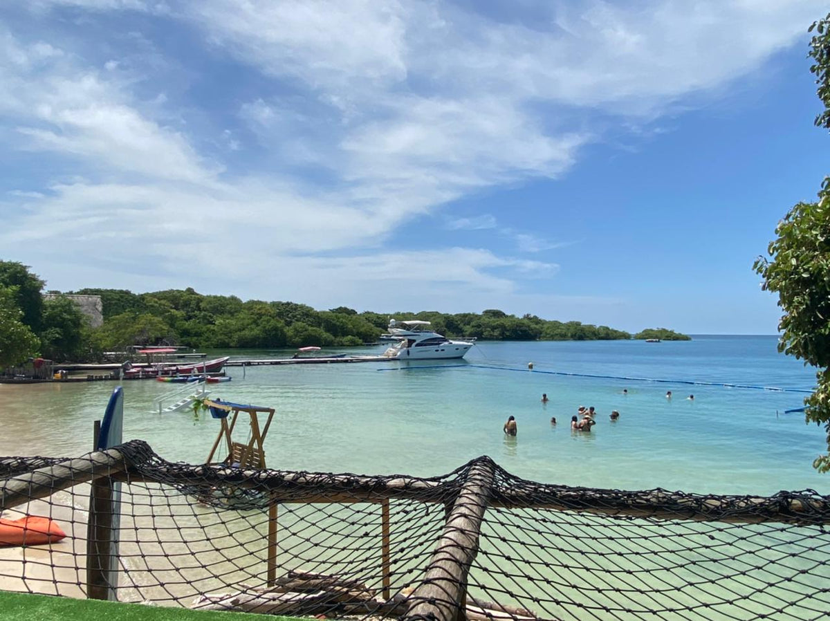 Isla Bela Beach Club