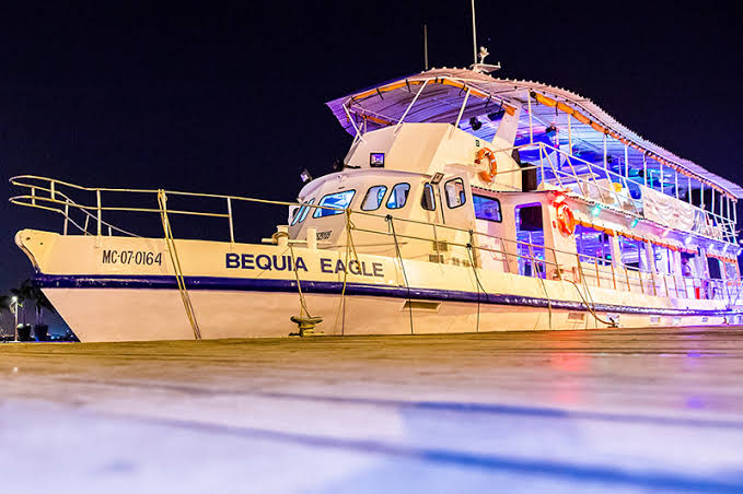 Cena en Barco - Tour Bahía