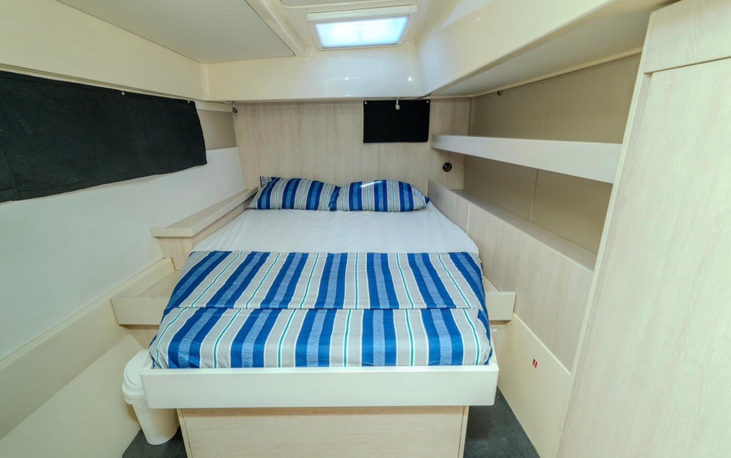 CATAMARAN | 25 PERSONAS