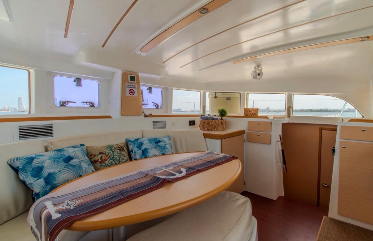 CATAMARAN | 15 PERSONAS
