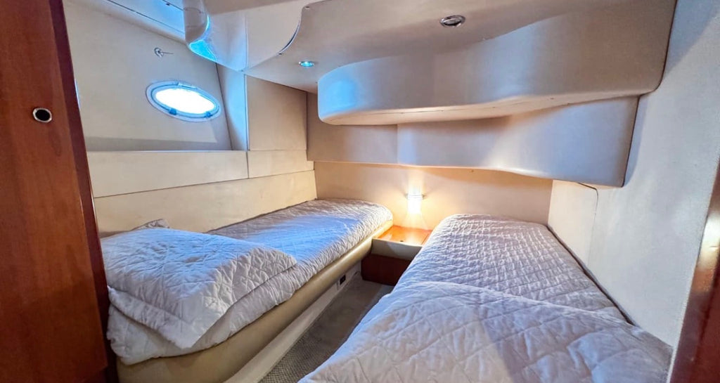 AZIMUT 39FT - 10PAX (FESTIVAL)