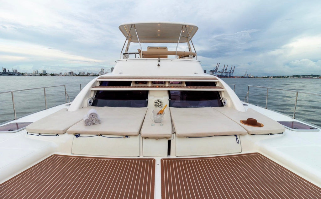 CATAMARAN | 35 PERSONAS